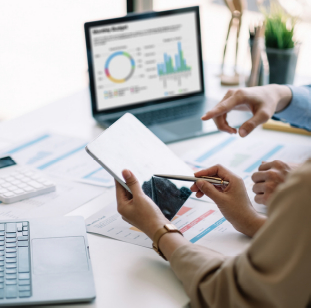 CÔNG TY TNHH THƯƠNG MẠI ADOONIS GROUP